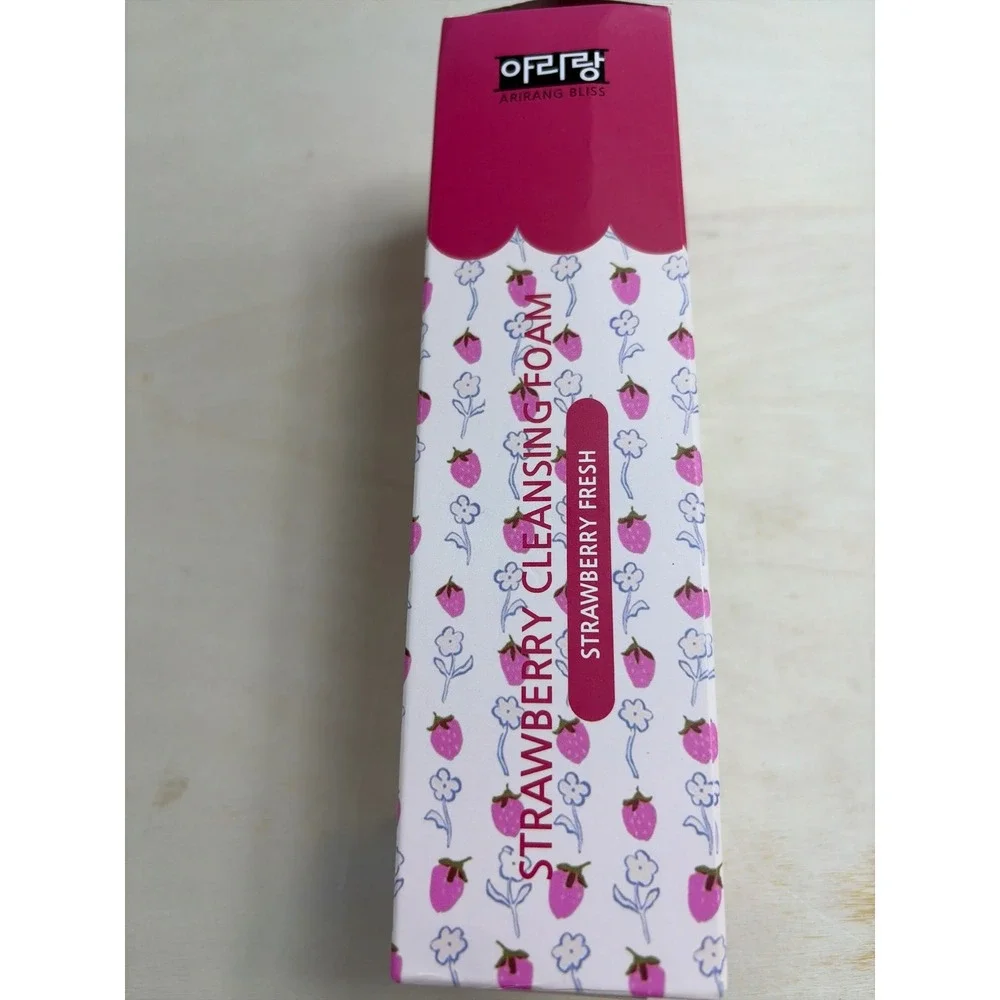 Arirang Bliss Strawberry Cleansing Foam 5.29oz KBeauty Facial Wash Made in Korea